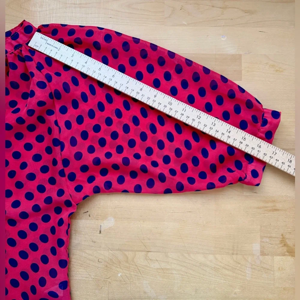 Zunie Junior's Gossamer Blouse LG 14, Pouf 3/4 Sleeve, Fuchsia w/Navy Polka Dots